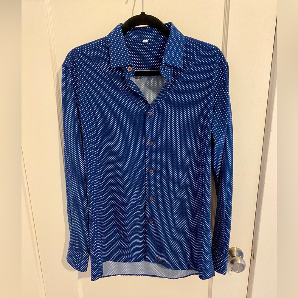 Men’s State & Liberty M - long sleeve navy button down with white polka dots